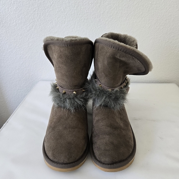 Australia Luxe Hatchet Short Boot Shearling Lining Size 9 in Brown - Picture 6 of 16